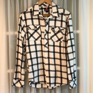 Men’s long sleeve button up shirt